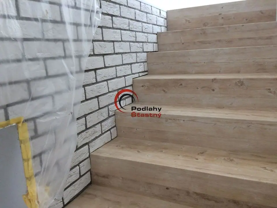 Obložení betonových schodů podlahou