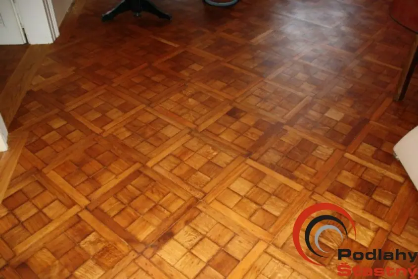 Renovace dřevěných masivních podlah a parket