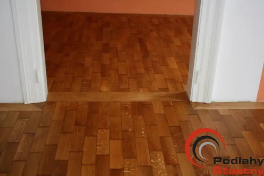 Renovace dřevěných masivních podlah a parket