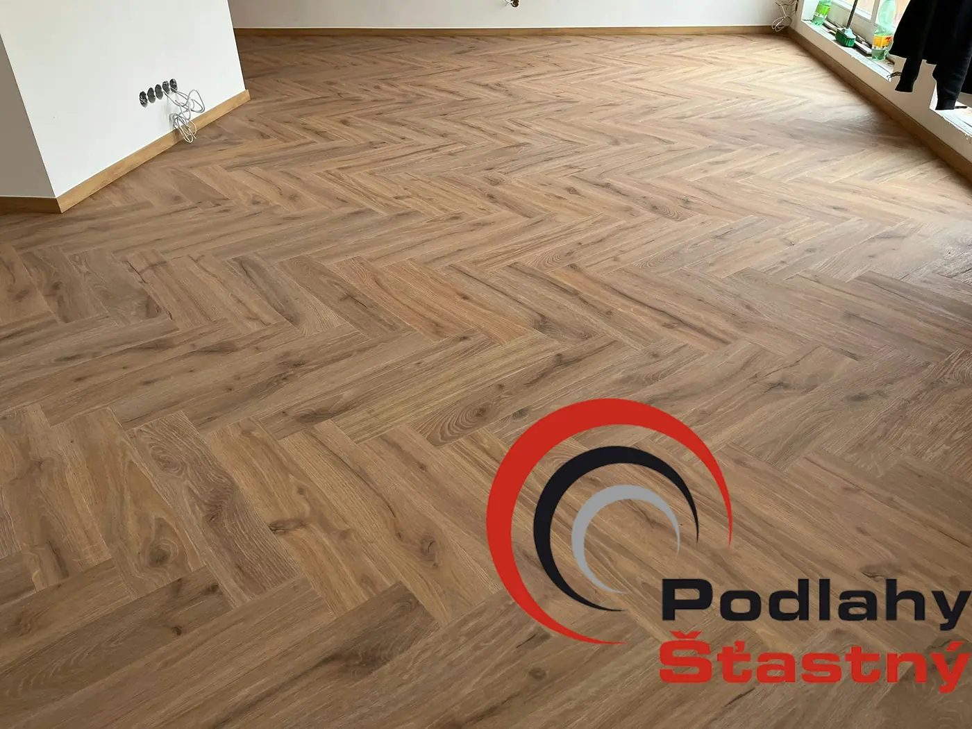 Vinylová podlaha, vzor rybí kost