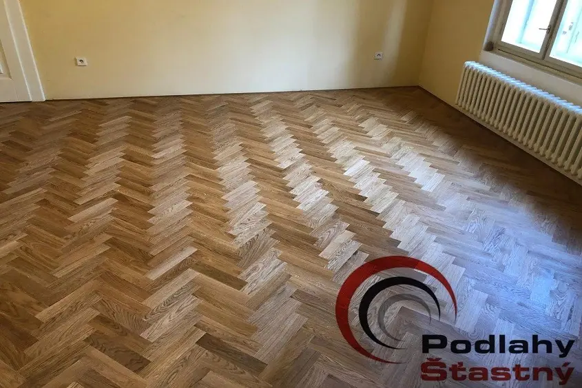 Renovace dřevěných masivních podlah a parket